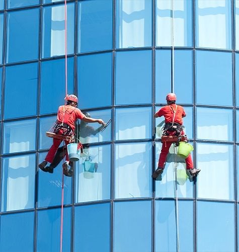 Мытье фасадов промальпинистами в Армавире